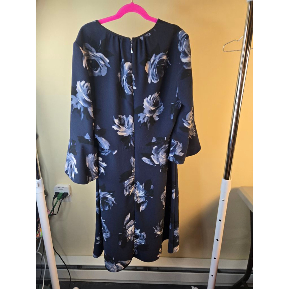 Women's Kate Spade Navy Blue Floral Long Sleeve Dress Size 6